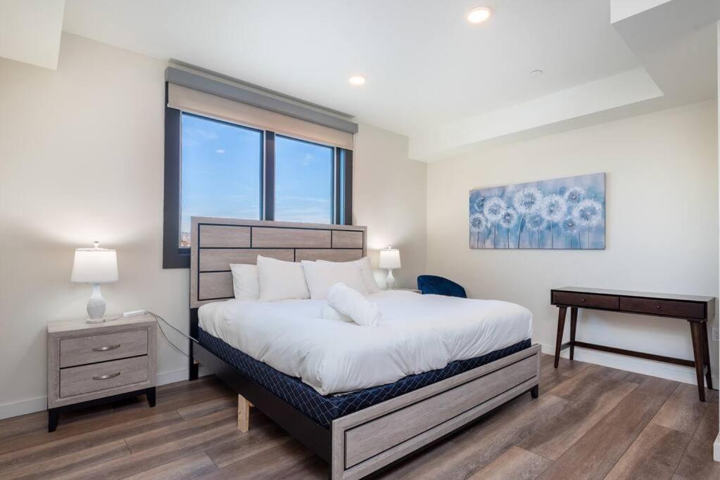 Luxurious Penthouse In Beverly Hills - Sleeps 10 Los Angeles Kültér fotó